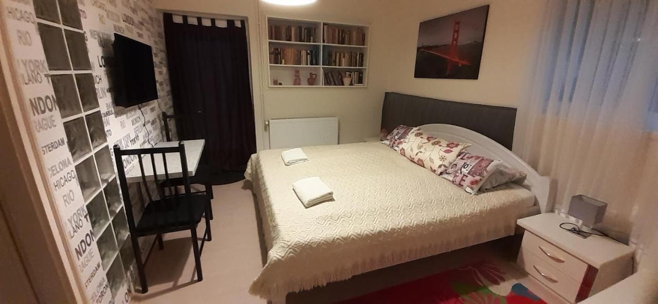 Oazis Apartmanhaz Hajdúszoboszló Eksteriør bilde