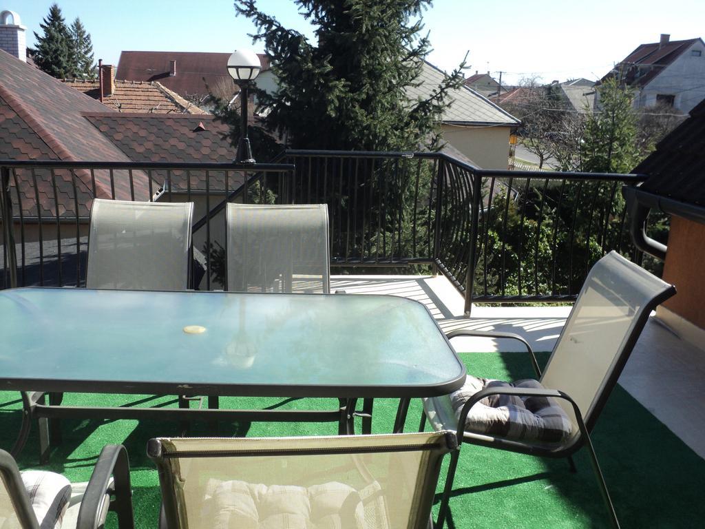 Oazis Apartmanhaz Hajdúszoboszló Rom bilde