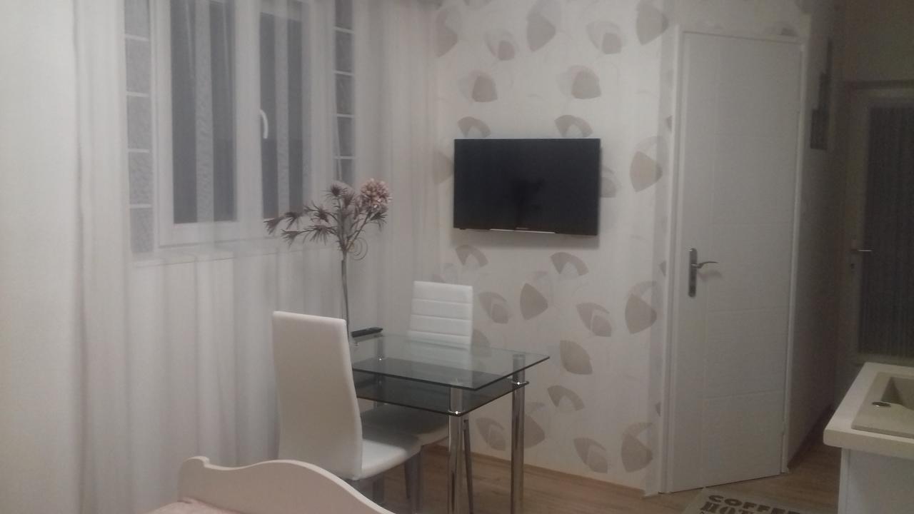 Oazis Apartmanhaz Hajdúszoboszló Eksteriør bilde